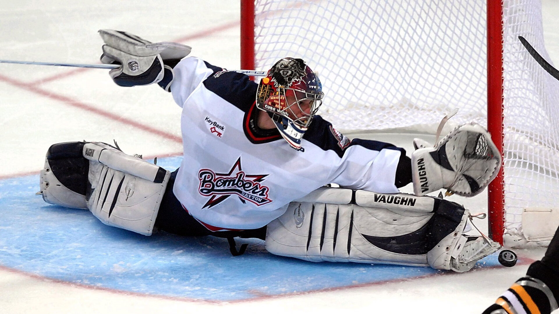 2024国际马拉松盛典，万名跑者齐聚，破纪录佳绩点燃城市激情